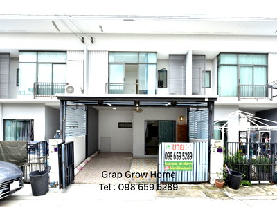 Townhouses for sale Samut Prakarn : FOR SALE: Spacious Townhome with Maximum Privacy! Back of House Unblocked! Pruksa Ville Wongwaen-Onnut | Near Suvarnabhumi Airport - King Kaew  