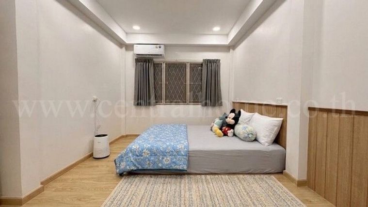 3-bed house for sale, 136 sqm, 46 sq wah, Wang Thonglang