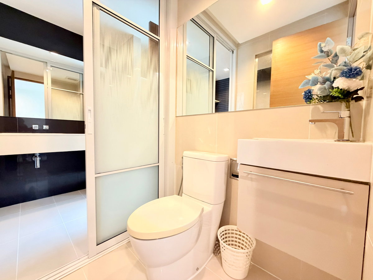 picture Condo for Sale❗️ “𝐑𝐡𝐲𝐭𝐡𝐦 𝐑𝐚𝐭𝐜𝐡𝐚𝐝𝐚-𝐇𝐮𝐚𝐢𝐤𝐡𝐰𝐚𝐧𝐠“ Special Price 4.99 MB. Near MRT-Huaikhwang - 12/15