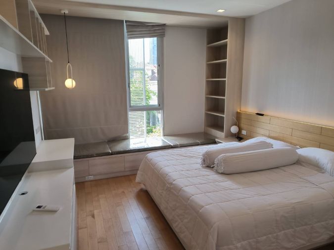 2-bed house for rent, 300 sqm, 70 sq wah, Hem 52 At Rama 9