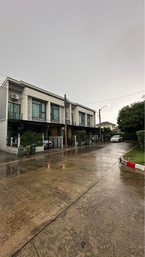 3-bed townhouse for sale, 18 sq wah, Pleno Paholyothin - Watcharapol