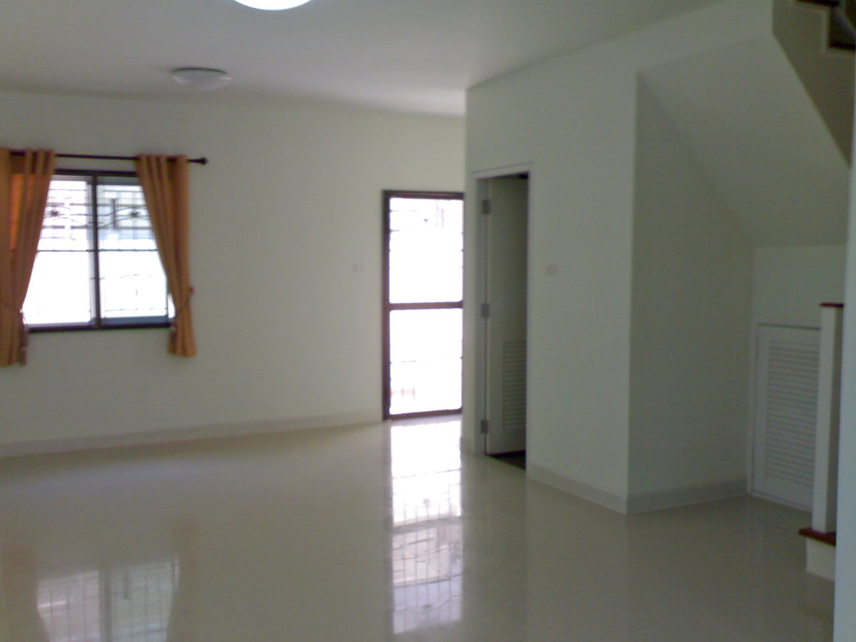 picture Townhouse for rent, 2 stories. - 5/6