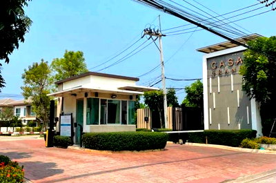 Twin houses for rent Chonburi : Casa Grand Chonburi 099-690-3486