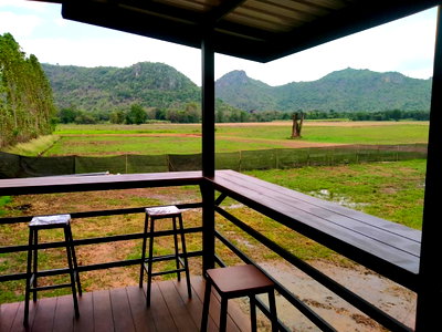 ที่ดิน ท่าม่วง กาญจนบุรี : ขายที่ดินสวย 2 แปลง กาญจนบุรี ท่าม่วง วิวภูเขา เคยเป็นสวนดอกไม้ ติดถนนลาดยาง