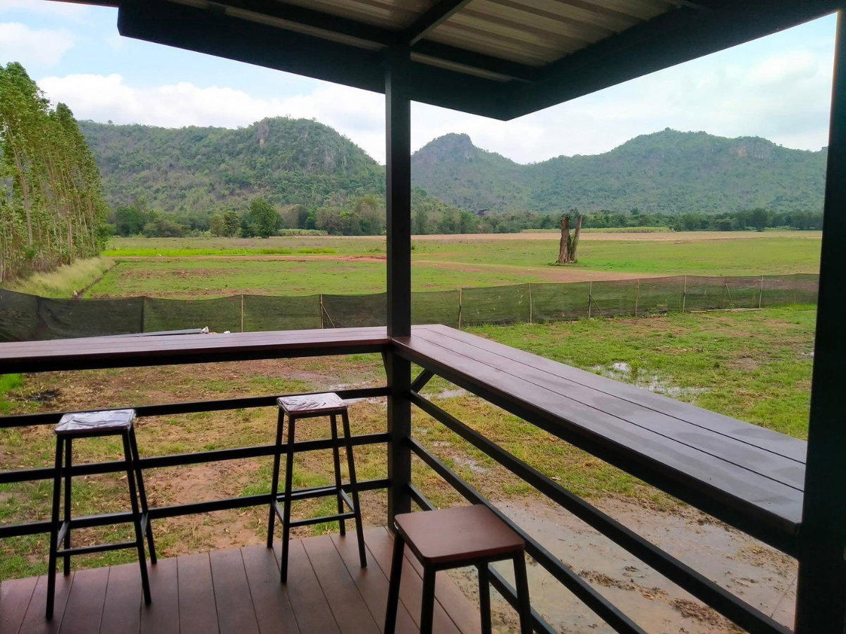 รูป ขายที่ดินสวย 2 แปลง กาญจนบุรี ท่าม่วง วิวภูเขา เคยเป็นสวนดอกไม้ ติดถนนลาดยาง - รูปที่ 1/6