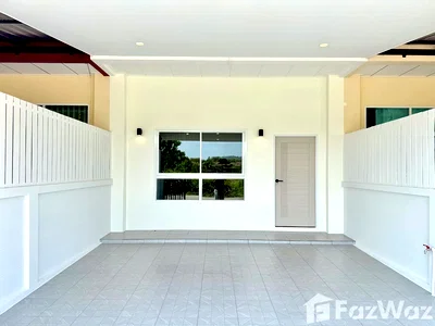 Houses for sale Thalang Phuket : Townhouse 2 Bathrooms 3 Bathrooms at Somboonsub Thepkrasatti 6722217
