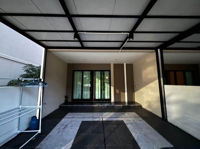 3-bed townhouse for rent, 190 sqm, 21 sq wah, Patio Srinakarin - Rama 9