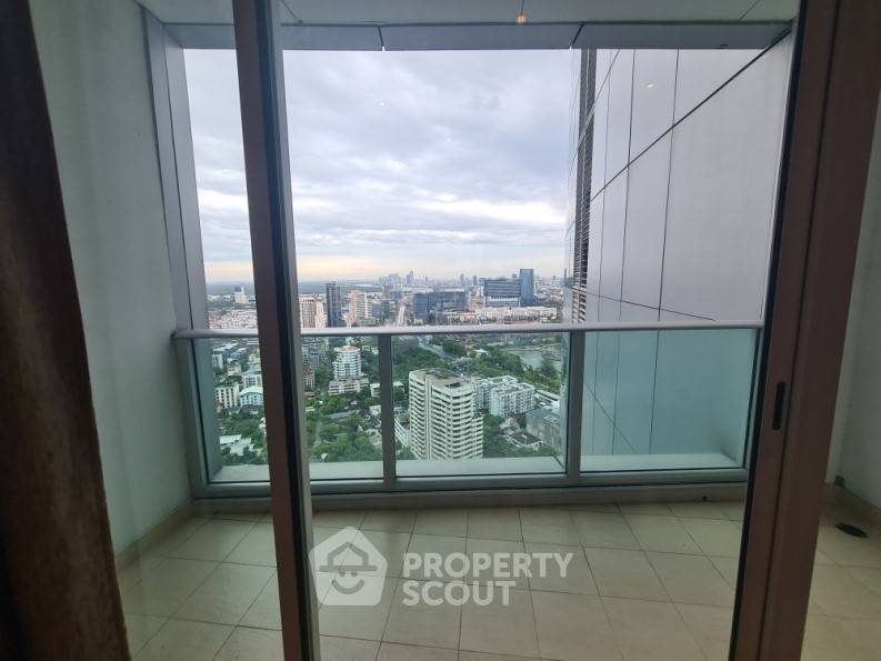 รูป คอนโด 3 ห้องนอน ชั้น 35 Millennium Residence @ Sukhumvit Condominium ใกล้ BTS Asoke (ID 469353) - รูปที่ 4/14