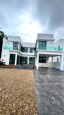 บ้านเดี่ยว เชียงใหม่ : 🏡 พูลวิลล่าสร้างใหม่ หมู่บ้านชาวฟ้า แม่เหียะ เชียงใหม่ ราคาพิเศษ 9.5 ล้านบาท 📞 063-664-9056