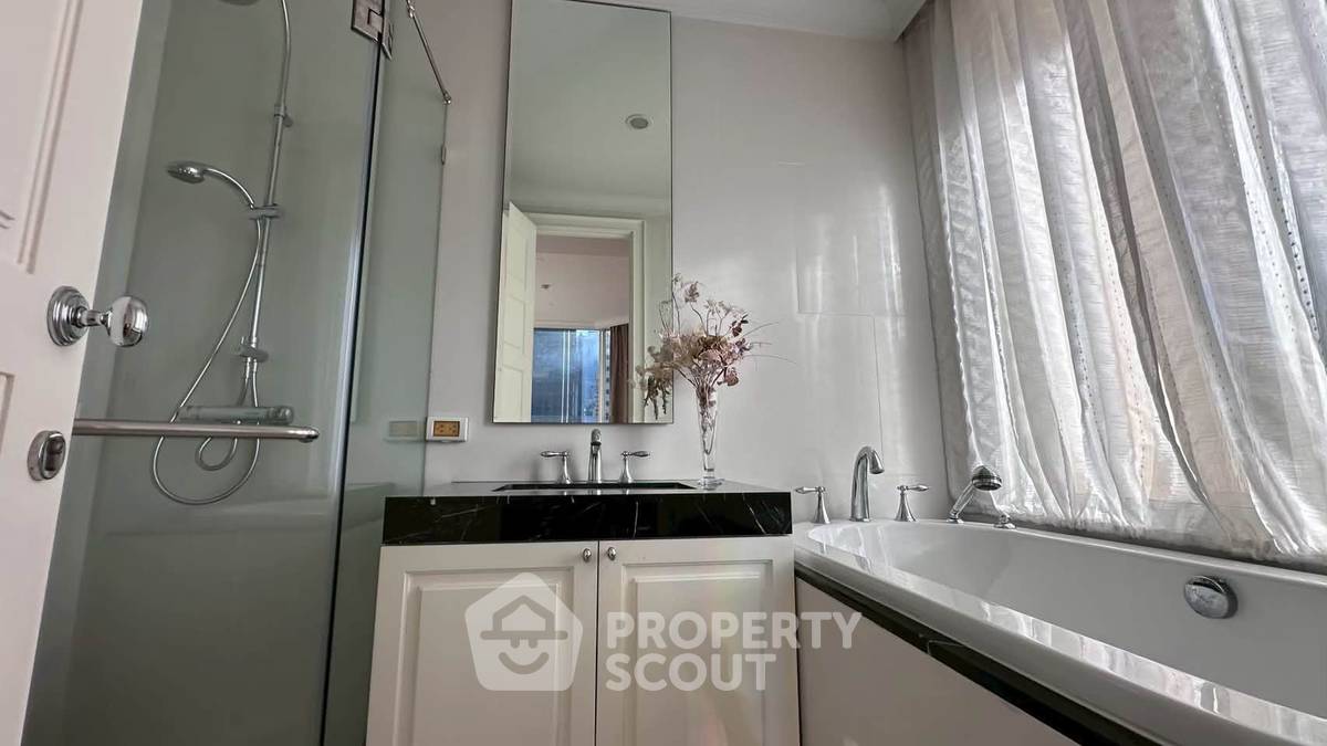 รูป คอนโด 3 ห้องนอน Royce Private Residences ใกล้ MRT สุขุมวิท (ID 3125004) - รูปที่ 6/11