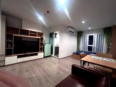 Condos for rent : Room For rent Regent Home (Bangna) (Near BTS 350 m.)