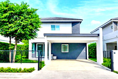 Houses for rent Bangkok : near Chalong Ratch Expressway, Ramintra-ChatuChot 2-story detached house for rent 3beds 3baths Chatu