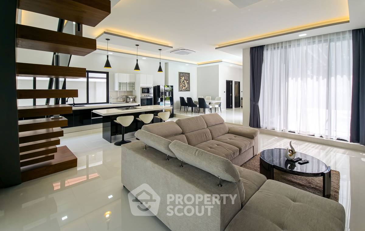 รูป วิลล่า 4-ห้องนอน ใน หินเหล็กไฟ (ID 3079474) - รูปที่ 9/23