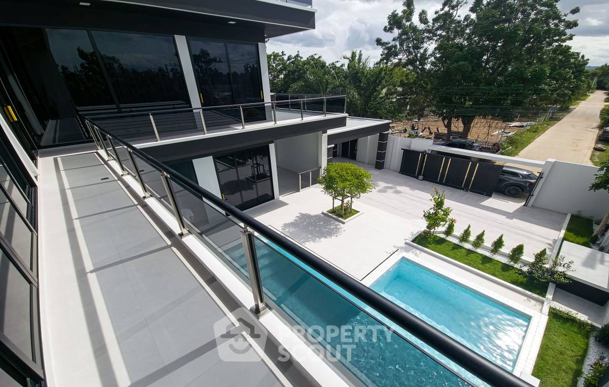 รูป วิลล่า 4-ห้องนอน ใน หินเหล็กไฟ (ID 3079474) - รูปที่ 7/23