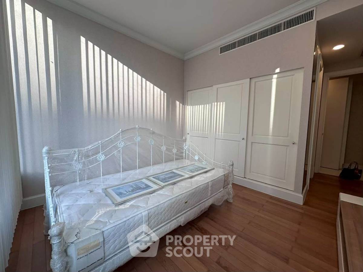 รูป คอนโด 3 ห้องนอน Royce Private Residences ใกล้ MRT สุขุมวิท (ID 3125004) - รูปที่ 10/11
