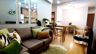 Condos for rent : 🔥 🔥 For Rent 📌 Metris Pattanakarn - Ekkamai (Line ID: @veryrent) Negotiable! ✅ We also manage many other projects great deals on every rental!