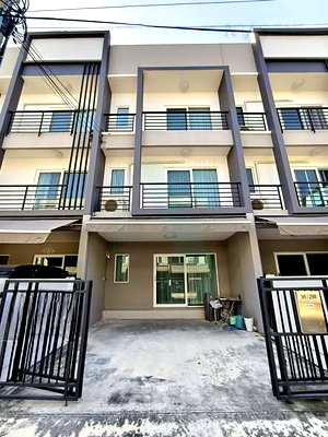 Townhouses for sale Anya Thani Industrial Estate (Gemopolis) : 📌 For Sell Town house BAAN KLANG MUANG SUANLUANG 3-story 3 bedroom 2 bathroom