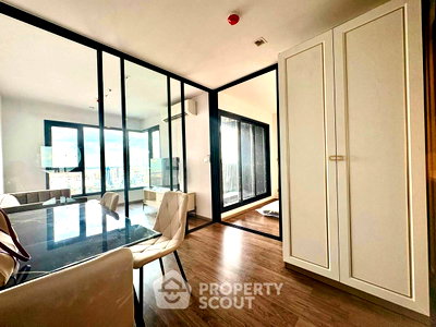 Condos for rent : 43rd-Floor 1-BR At Life Ladprao Valley, 100m To BTS Ha Yaek Lat Phrao (ID 3240109)