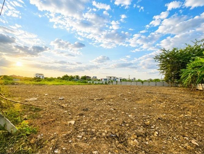 Land for sale, 351 sq wah, Saphan Sung