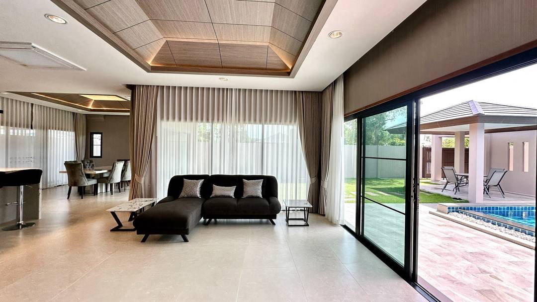 รูป ขายบ้านพูลวิลล่าพัทยา ตำตำแหน่งที่สวยที่สุดในโครงการ - รูปที่ 10/21