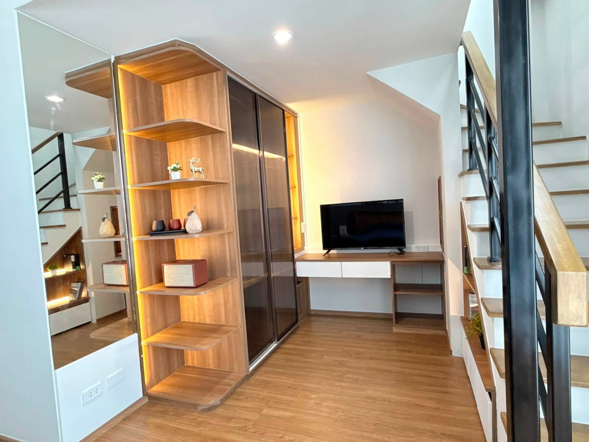 รูป บ้านให้เช่า Townhouse Pleno สุขุมวิท-บางนา 4 พร้อมเข้าอยู่สนใจติดต่อ Line @goodmanpro หรือโทร 0999029 - รูปที่ 5/16