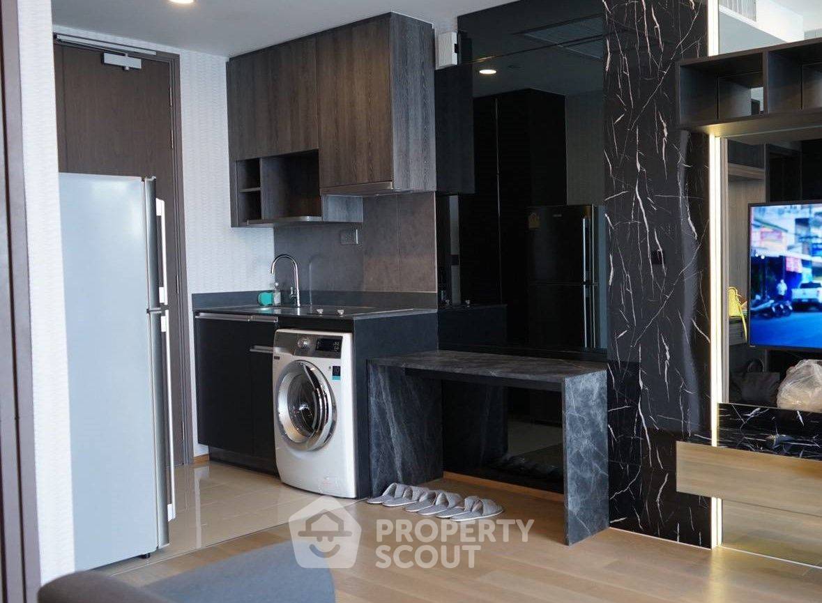 picture 47th-Floor 1-BR Ashton Chula Silom 100m To MRT Sam Yan (ID 1001430) - 2/5