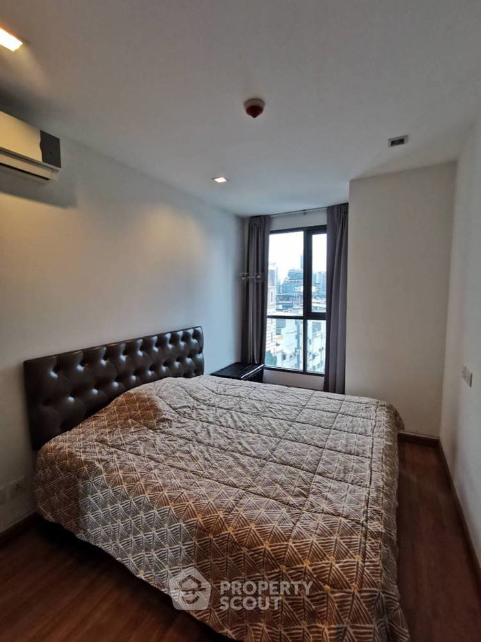 picture 200m From MRT Phra Ram 9 | 1-BR Ideo Mobi Rama 9 (ID 422476) - 2/4