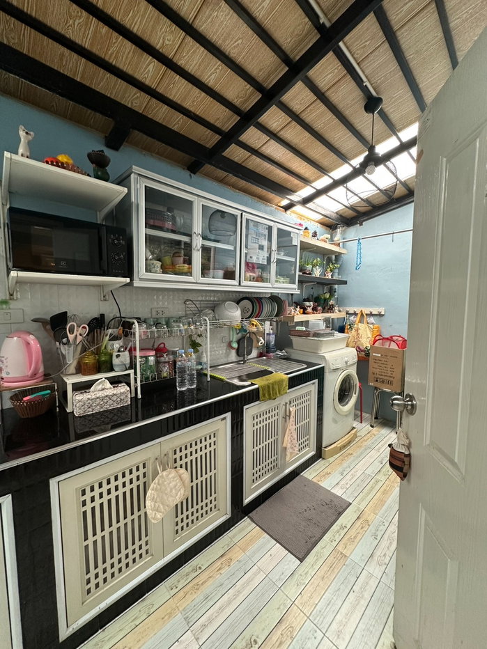 รูป ขายทาวน์โฮมหลังริม 4 ห้องนอน โซนต้นโครงการ Lio Bliss (Lalin Town) เทพารักษ์–ตำหรุ | เพียง 2.75 ล้านบาท - รูปที่ 8/15