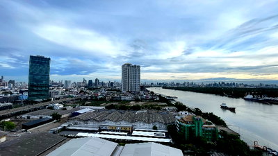 Condos for sale : Urgently sale condominium Lumpini Place Narathiwas-Chaopraya 40 sqm.