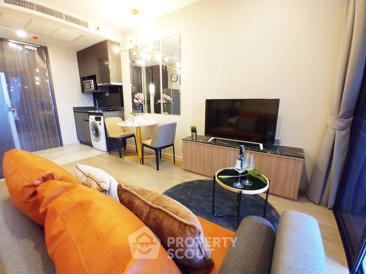 picture 41st-Floor 1-BR At Ashton Asoke, 70m To MRT Sukhumvit (ID 3242871) - 2/15