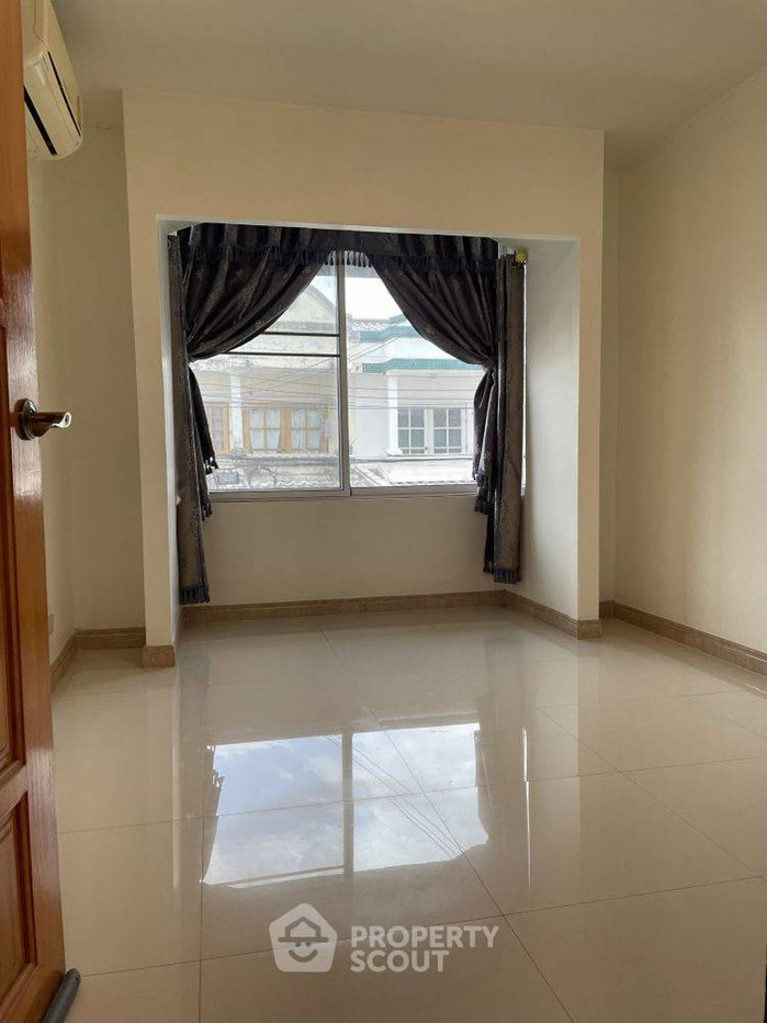รูป ทาวน์เฮ้าส์ 3 ห้องนอน 204 ตร.ม. Bang Yai City ใกล้ MRT สามแยกบางใหญ่ (ID 3242460) - รูปที่ 4/6