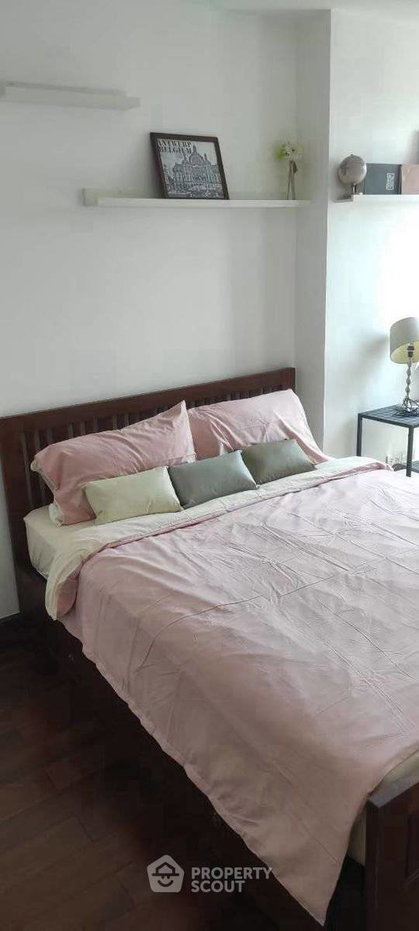 รูป ใกล้ BTS Krung Thon Buri เพียง 100 ม. | คอนโด 1 ห้องนอน Ideo Sathorn-Taksin (ID 3242561) - รูปที่ 1/9