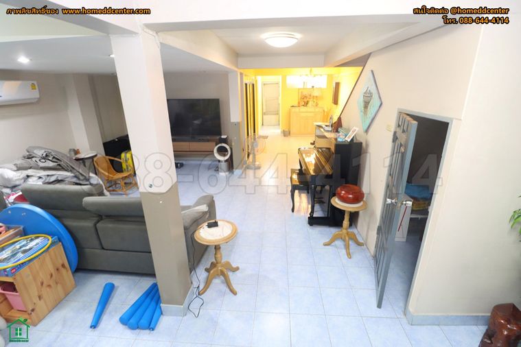3-bed townhouse for sale, 240 sqm, 35 sq wah, Watthana