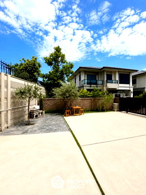 Houses for rent Bangkok : 4-BR House, 179 Sqm, Passorn Bangna - Wongwaen (ID 3242535)
