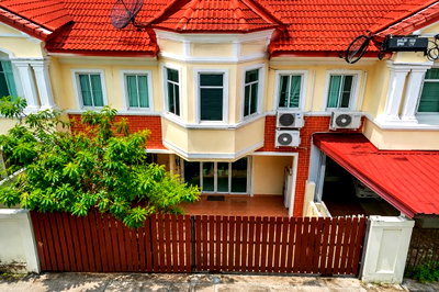 เช่าบ้านเดี่ยว สนามบินสุวรรณภูมิ : บางนาให้เช่าบ้านเดี่ยว2ชั้น3นอน2น้ำใกล้เมกาบางนา 1.7 กม. 24ตร.ว.86ตร.ม.เหมาะสำหรับอยู่อาศัยและลงทุน เดินทางสะดวกบนถนนบางนาตราด