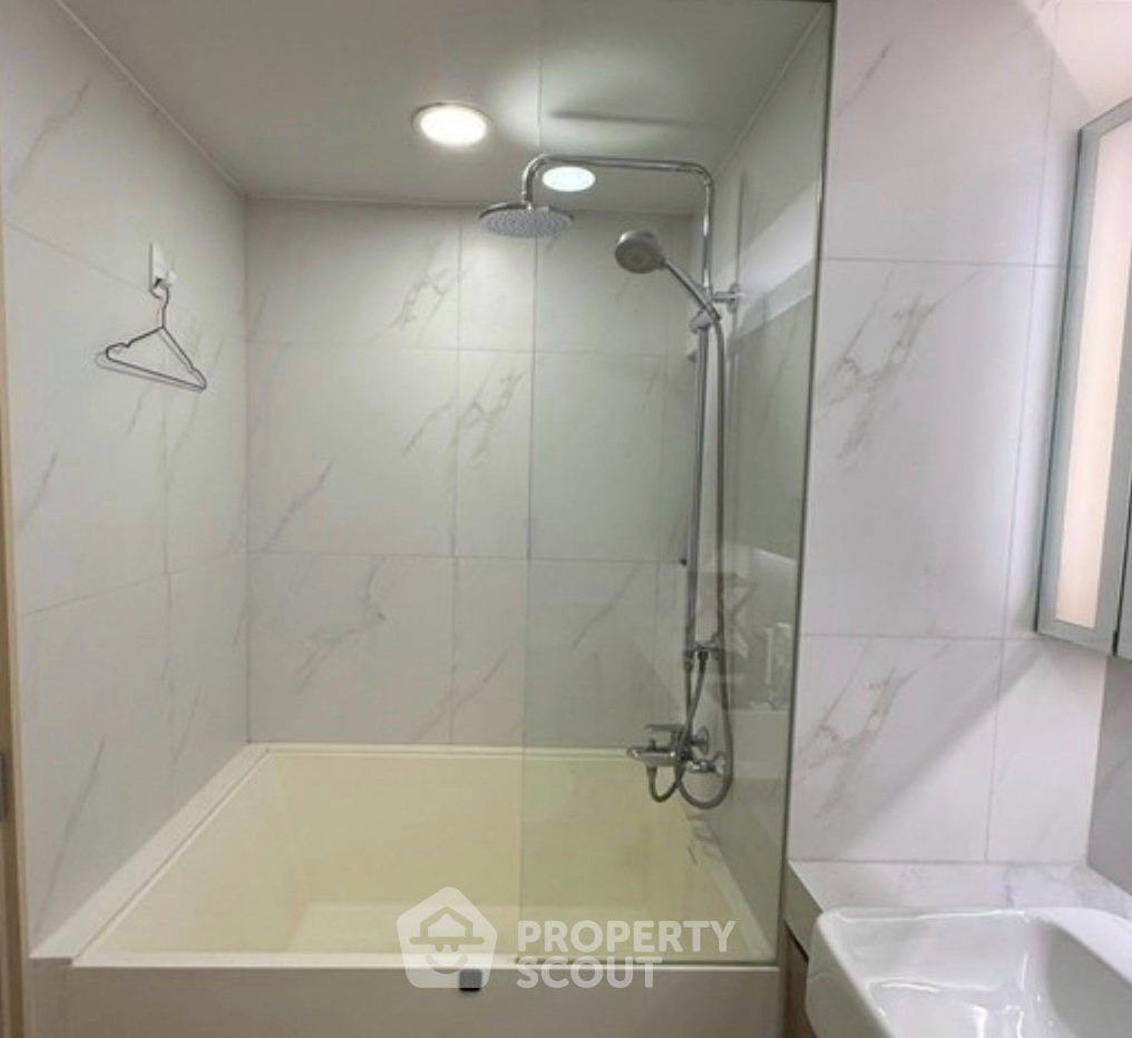 picture 1-BR 35 Sqm Walden Asoke Near MRT Sukhumvit (ID 3240476) - 5/8
