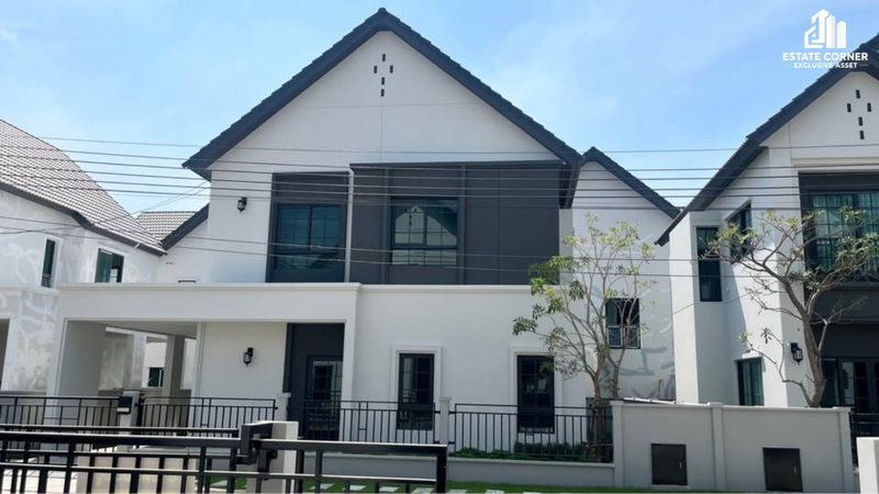 Houses for sale : Single-Detached House for Sale: Centro Bangna | 4 Bedrooms, 4 Bathrooms | Prime Location Only 800m from Megabangna