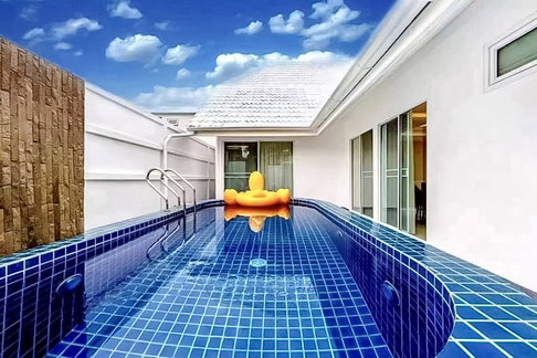 High End Pool Villa for Sale Thepprasit 6 Bedrooms Private Pool