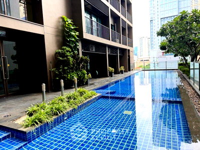 Condos for sale : 200m To BTS Phrom Phong | 2-BR Noble Refine Prompong, 18th Floor (ID 3243929)
