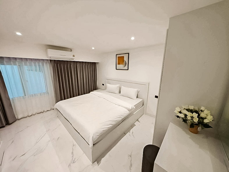 รูป High End Pool Villa for Sale Thepprasit 8 Bedrooms Private Pool - รูปที่ 10/14