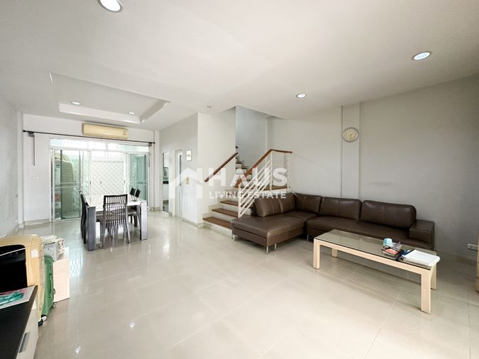 3-bed townhouse for sale, 180 sqm, 23 sq wah, Baan Klang Krung The Royal Vienna Ratchavipha - Ratchadaphisek