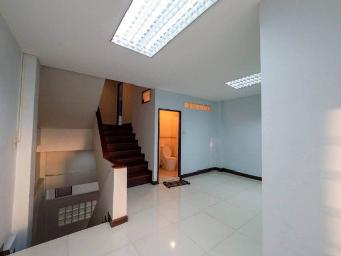 4-bed home office for rent, 250 sqm, 34 sq wah, Phra Khanong