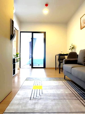 Condos for sale : For Sale Chewathai Pinklao Fully Furnished (Near Siriraj hospital and Central Pinklao)
