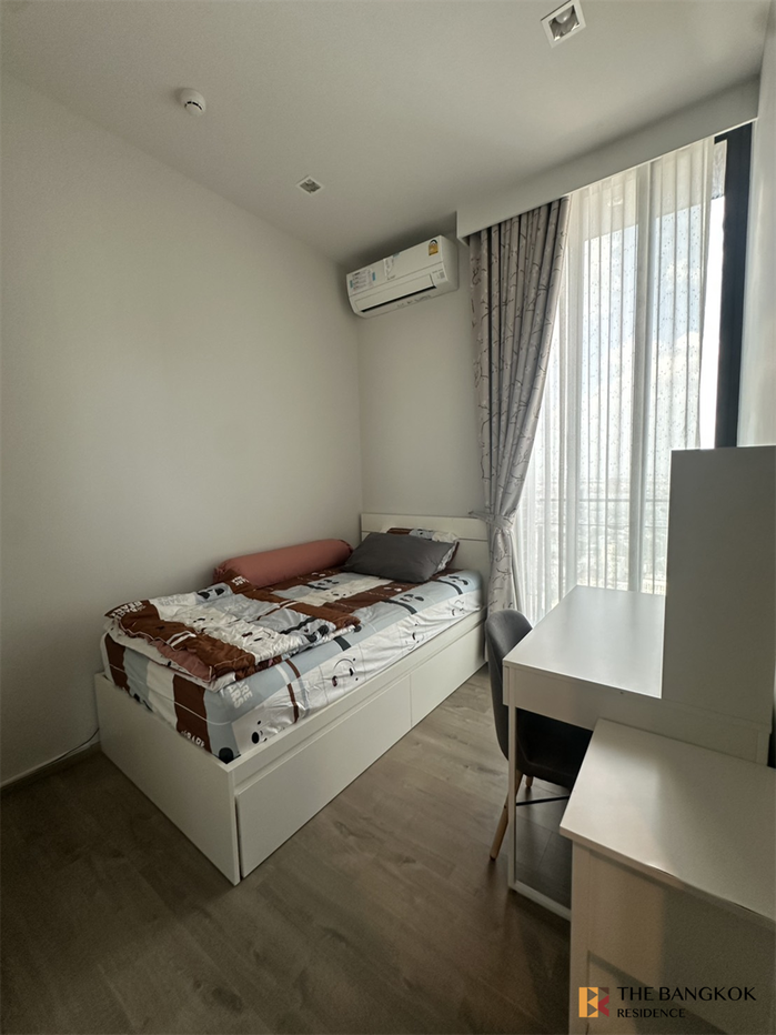 picture The Crest Park Residences near MRT Phahonyothin Station Convenient Travel, Great Value per Square Meter - 4/10