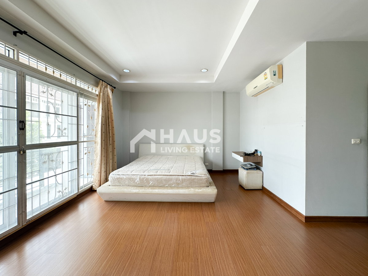 รูป ✨ หน้าบ้านไม่ชนใคร เดินไปส่วนกลางชิวๆ ทาวน์โฮมใกล้ทางด่วน เข้า-ออกเมืองง่ายสุดๆ 🔥 / 3 ห้องนอน #TPCC092 - รูปที่ 23/27