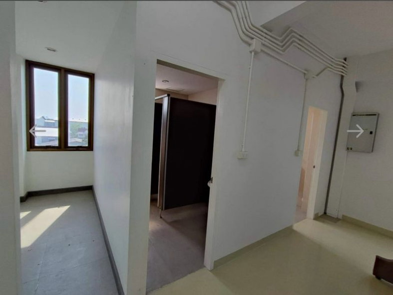 รูป ให้เช่าอาคารสำนักงาน อ่อนนุช 70/1 | 4.5 ชั้น | พื้นที่ใช้สอย 675 ตร.ม. | มีรั้วส่วนตัว | เหมาะทำ Office / Showroom / Clinic / Online Warehouse - รูปที่ 14/14