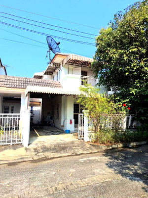 บ้านแฝด ปทุมธานี : ขายถูกบ้านสินธานีแกรนด์วิลล์  รังสิต