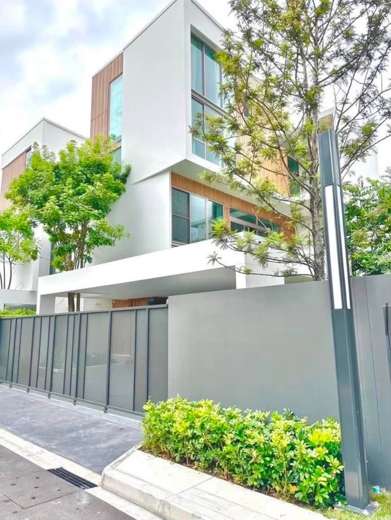 ขายบ้านเดี่ยว : ขาย บ้านเดี่ยวโครงการหรู วีเว่ พระราม9 ศรีนครินทร์ GH667