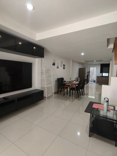 2-bed townhouse for sale, 131 sqm, 19.8 sq wah, Merit Place Donmuang