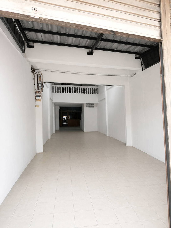 รูป หลุดจอง! อาคารพาณิชย์ทำเลทอง ใจกลางเมืองแก้งคร้อ ติดถนน 201 - รูปที่ 2/4